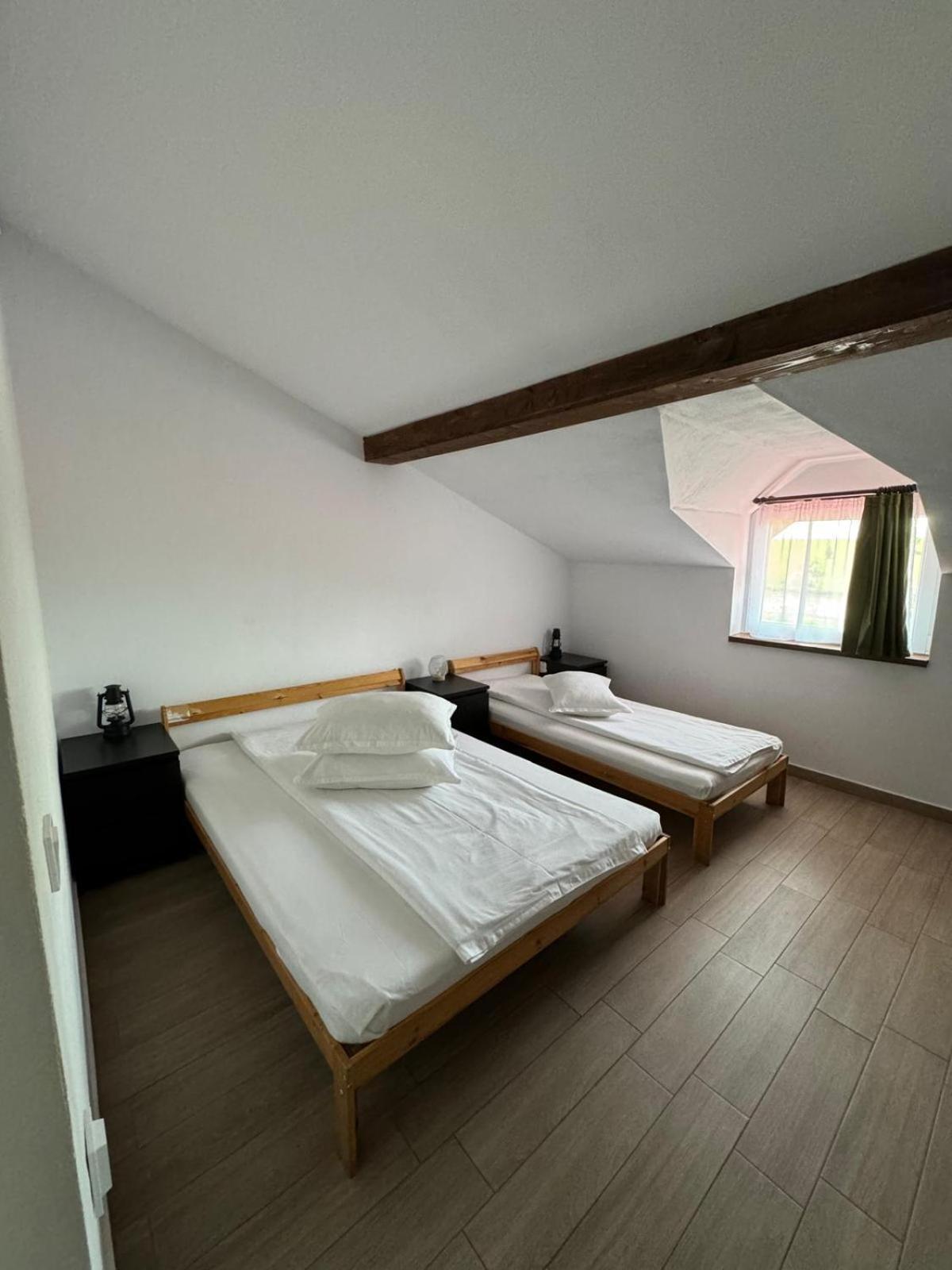 Casa De La Balta Hotel Rieni Ngoại thất bức ảnh