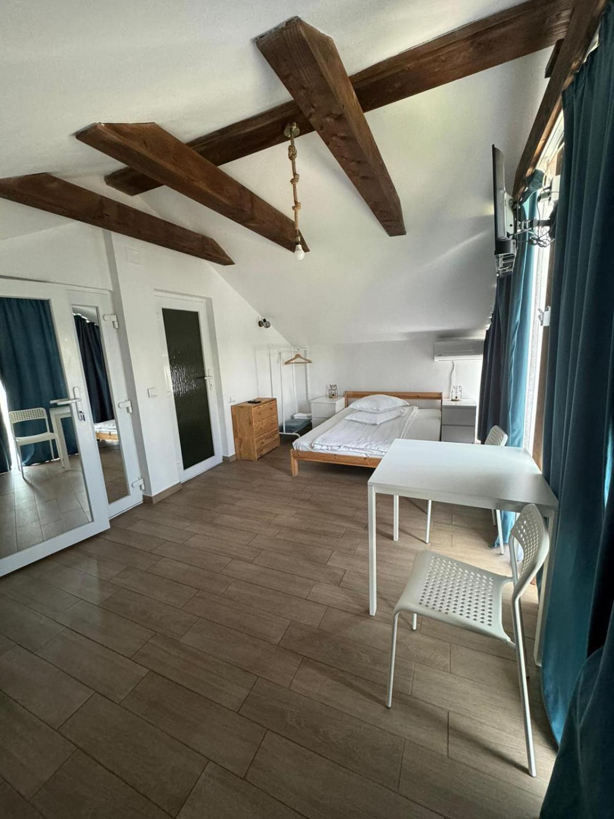 Casa De La Balta Hotel Rieni Ngoại thất bức ảnh